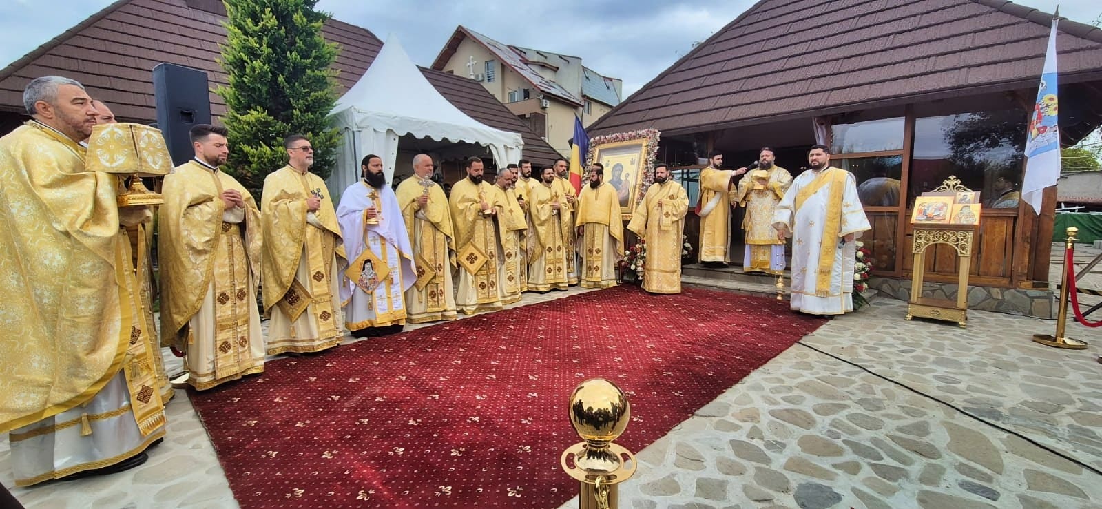 PS Paisie Sinaitul a sfințit biserica unei noi parohii ilfovene: Totul se întemeiază pe jertfa Domnului Hristos